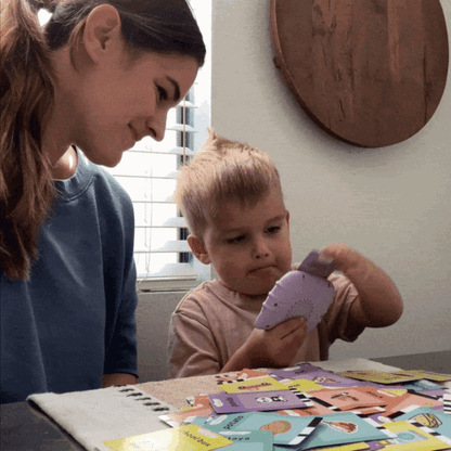 LingoCard İngilizce Konuşan Eğitici Kartlar - 112 Kelime Sesli Dil Eğitim Seti